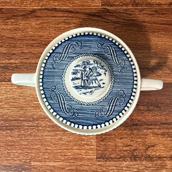 CURRIER & IVES Sugar Bowl With Lid - Picture 7 of 14